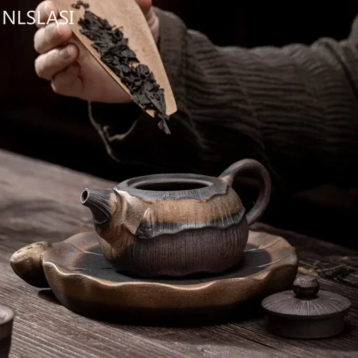 Japanese‑Style Gilt Iron‑Glaze Ceramic Teapot 250ml – Handmade Pu'er & Oolong Teaware