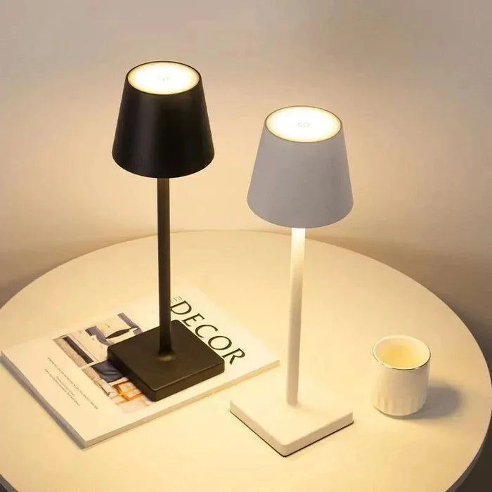 Lampada da Tavolo a LED - Ricaricabile tramite USB, Impermeabile, Senza Fili con Touch per Bar, Ristorante, Camera d'Hotel - Soluzione di Illuminazione Ambientale Ideale per l'Industria dell'Ospitalità