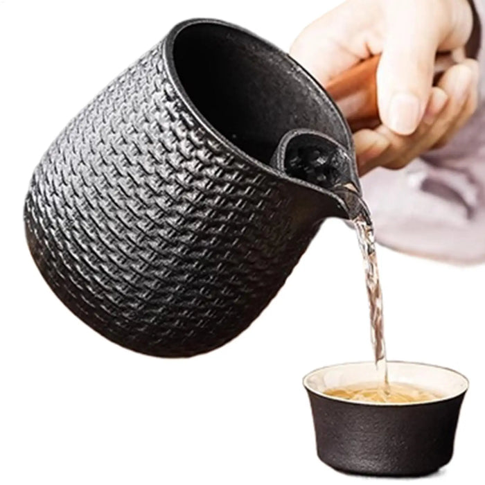 Cast Iron Teapot 600ml — Stove-Friendly Kettle for Tea & Coffee